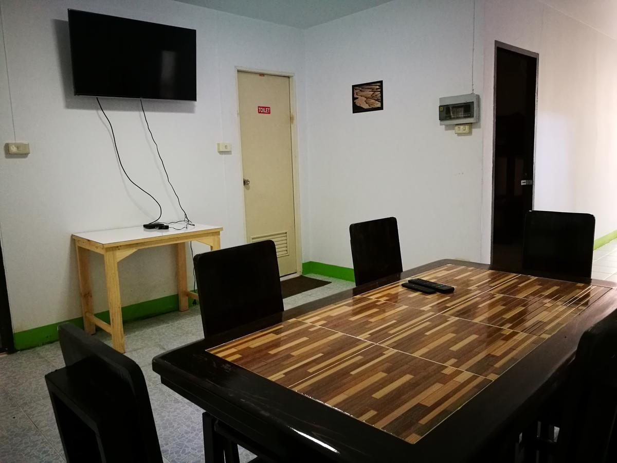 Stay With Jame Hostel チエンマイ エクステリア 写真