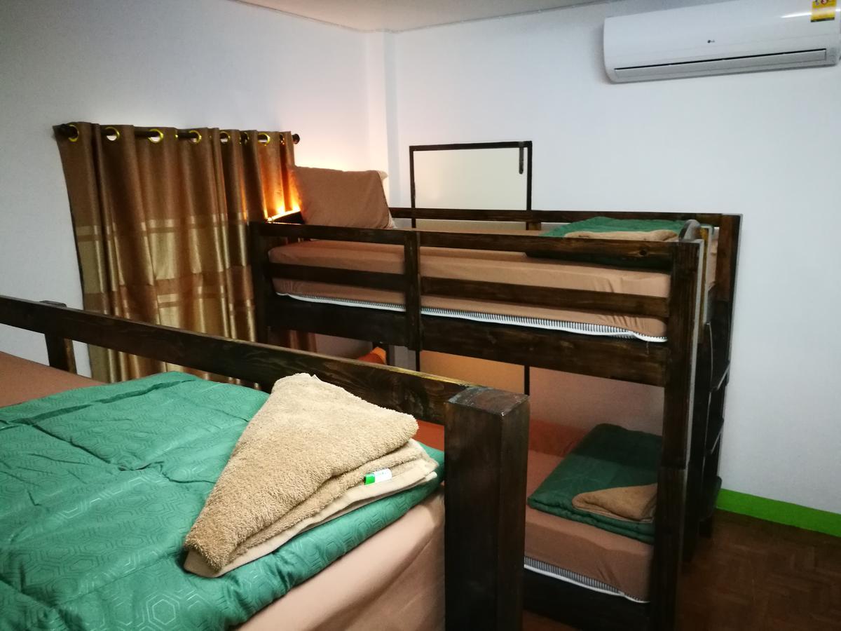 Stay With Jame Hostel チエンマイ エクステリア 写真