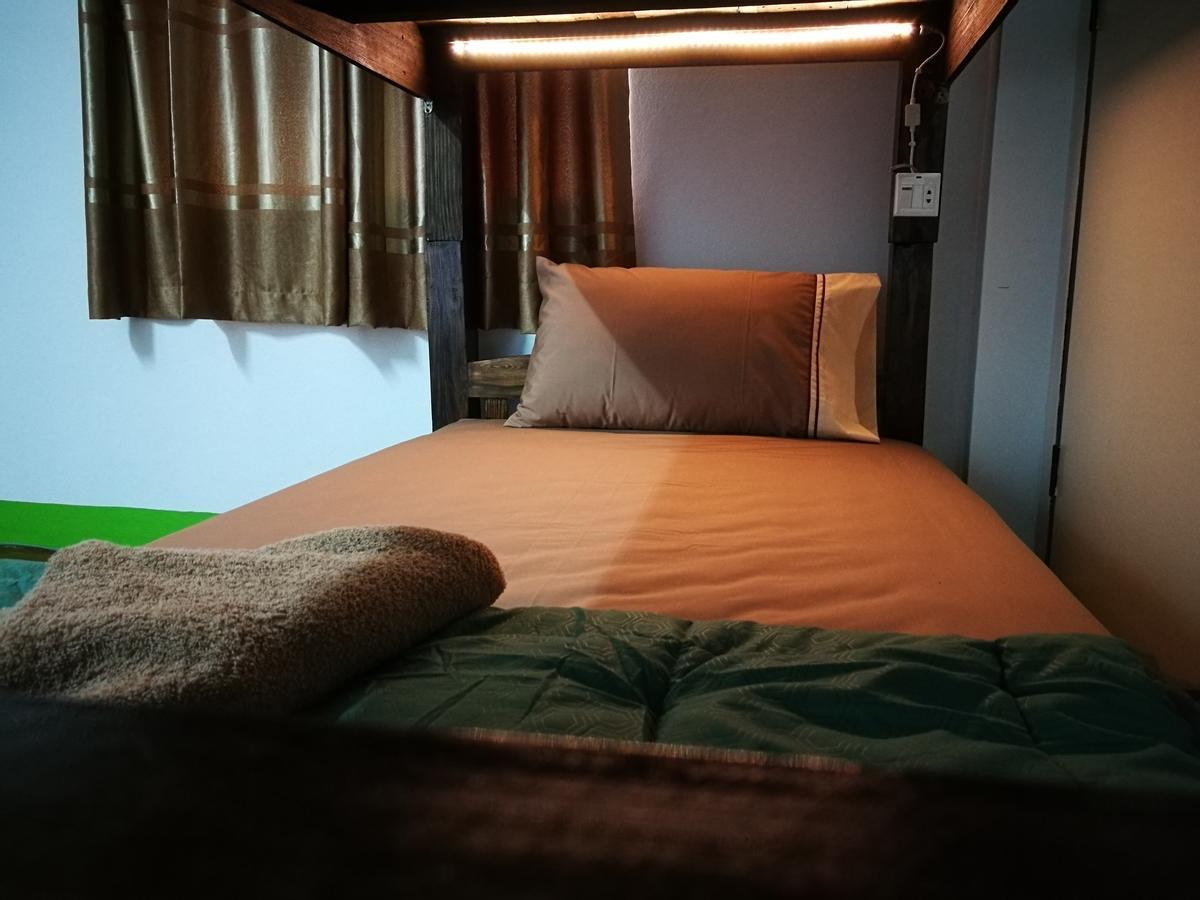 Stay With Jame Hostel チエンマイ エクステリア 写真